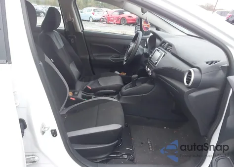 2025 Nissan Versa 1.6 S z USA, uszkodzony, nr VIN 3N1CN8DVXSL816841